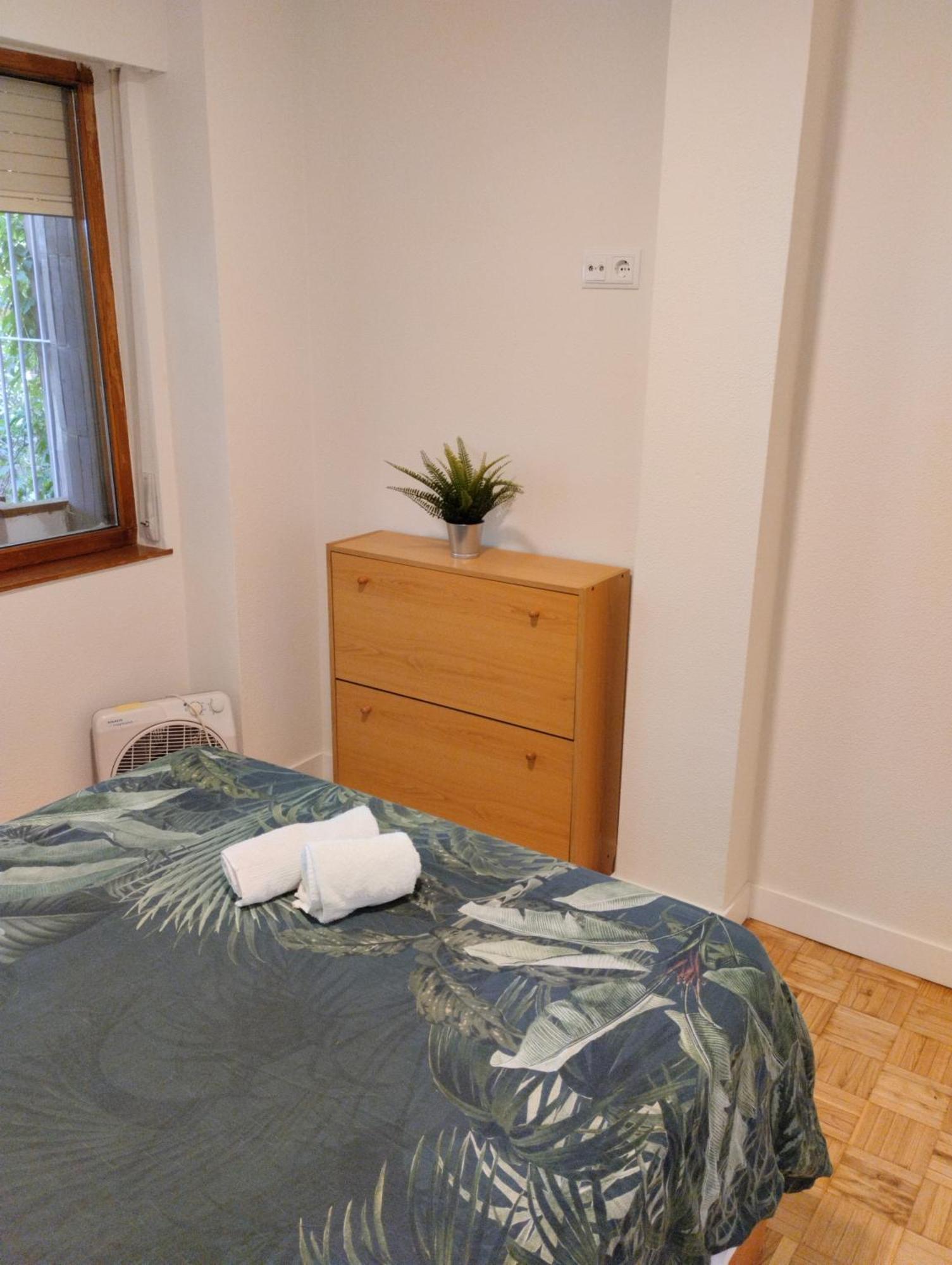 Habitacion Confort En Chamartin Madrid Extérieur photo